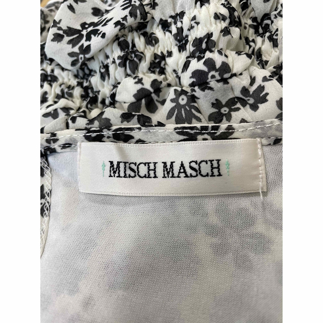 MISCH MASCH(ミッシュマッシュ)のMISCH MASCH ミッシュマッシュ 花柄ブラウス レディースのトップス(シャツ/ブラウス(半袖/袖なし))の商品写真