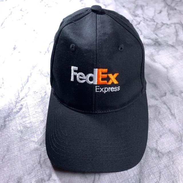 HOLLYWOOD RANCH MARKET(ハリウッドランチマーケット)のHOLLYWOOD RANCH MARKET × FedEx キャップ 黒 メンズの帽子(キャップ)の商品写真