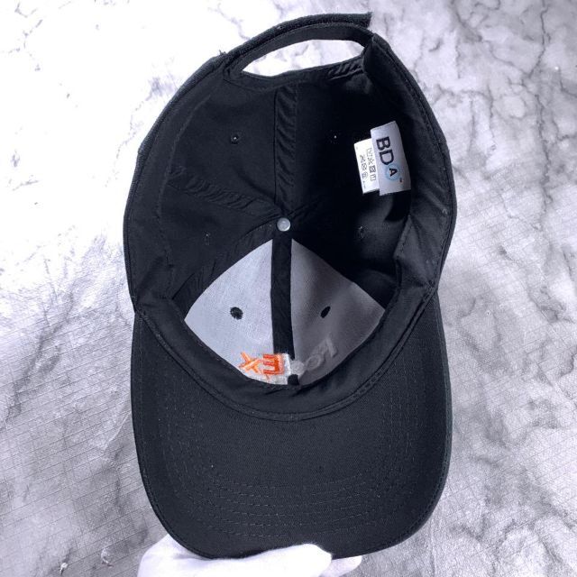 HOLLYWOOD RANCH MARKET(ハリウッドランチマーケット)のHOLLYWOOD RANCH MARKET × FedEx キャップ 黒 メンズの帽子(キャップ)の商品写真