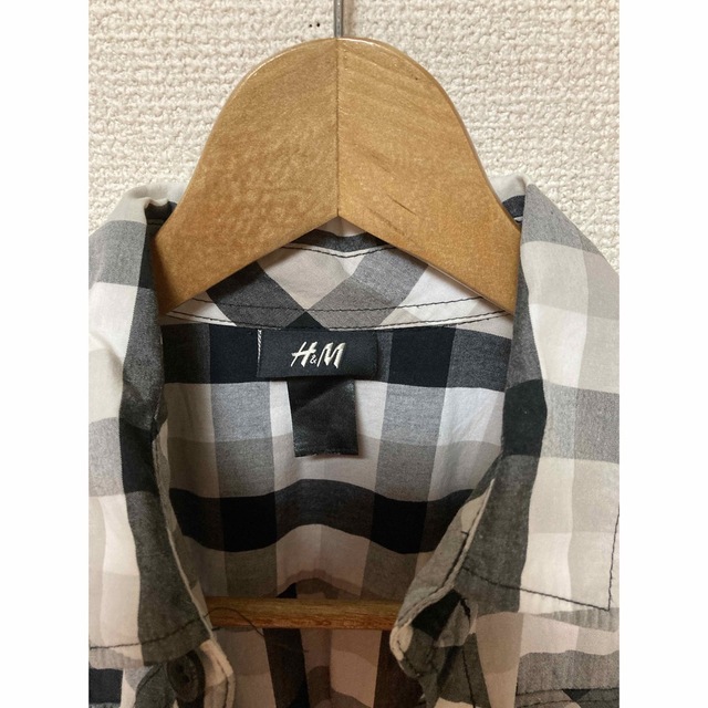 H&M(エイチアンドエム)のH&M チェック半袖シャツ　 キッズ/ベビー/マタニティのキッズ服男の子用(90cm~)(Tシャツ/カットソー)の商品写真