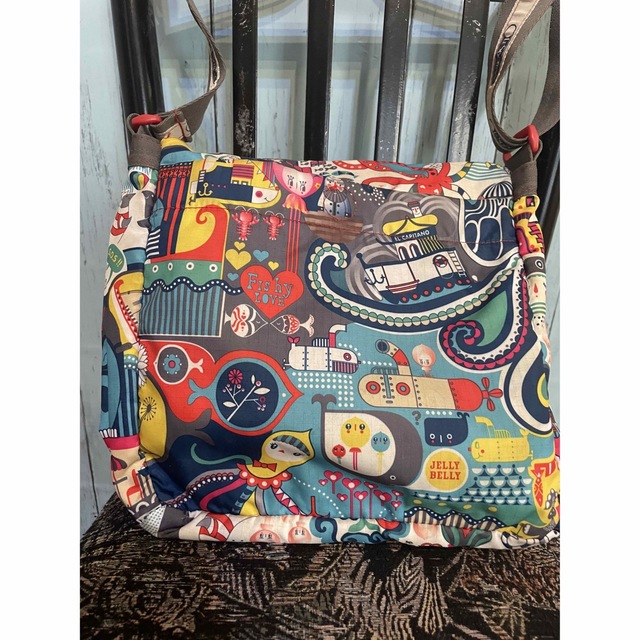 LeSportsac(レスポートサック)のレスポートサック　artist in residence ショルダーバッグ レディースのバッグ(ショルダーバッグ)の商品写真