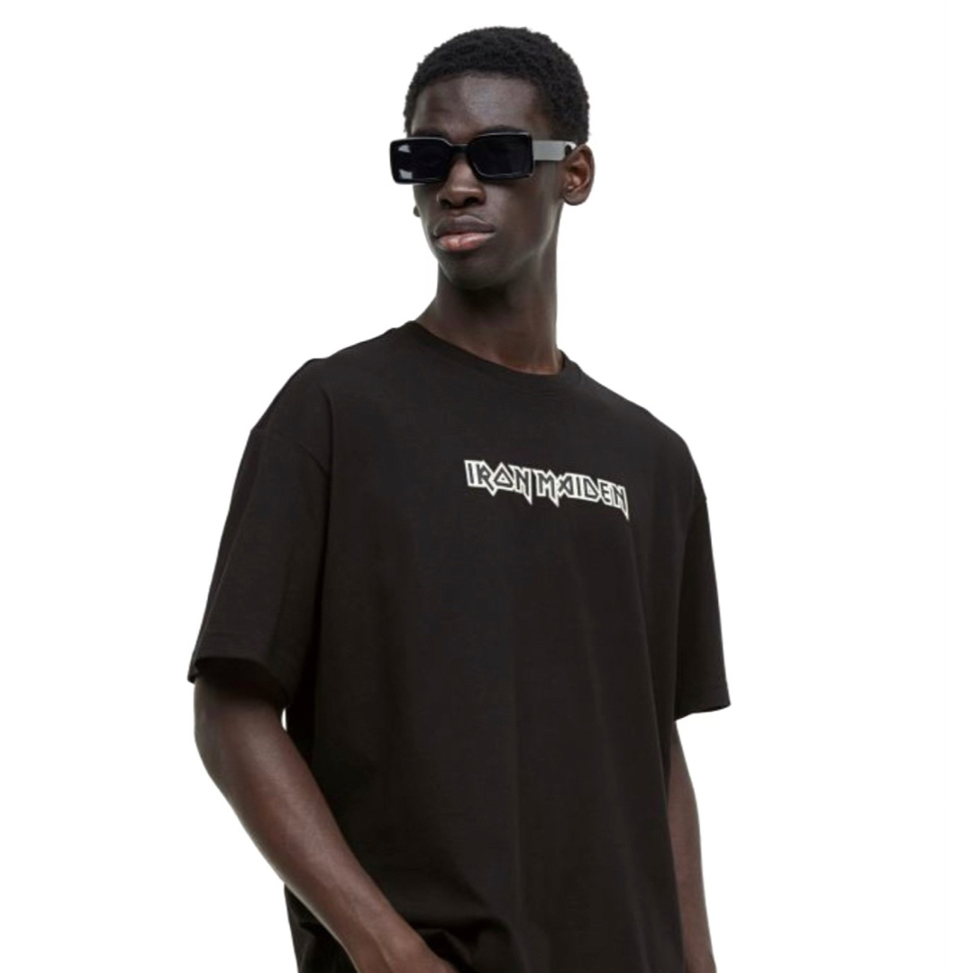 H&M(エイチアンドエム)の新品 H&M × IRON MAIDEN アイアンメイデンTシャツ M メンズのトップス(Tシャツ/カットソー(半袖/袖なし))の商品写真