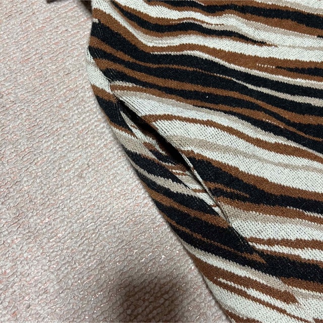 JUEMI(ジュエミ)のjuemi Zebra Knit-sew Dress ブラウン レディースのワンピース(ロングワンピース/マキシワンピース)の商品写真