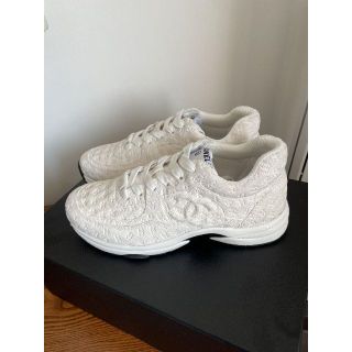 CHANEL - シャネル定番 CCマーク ホワイト スニーカー38の通販 by