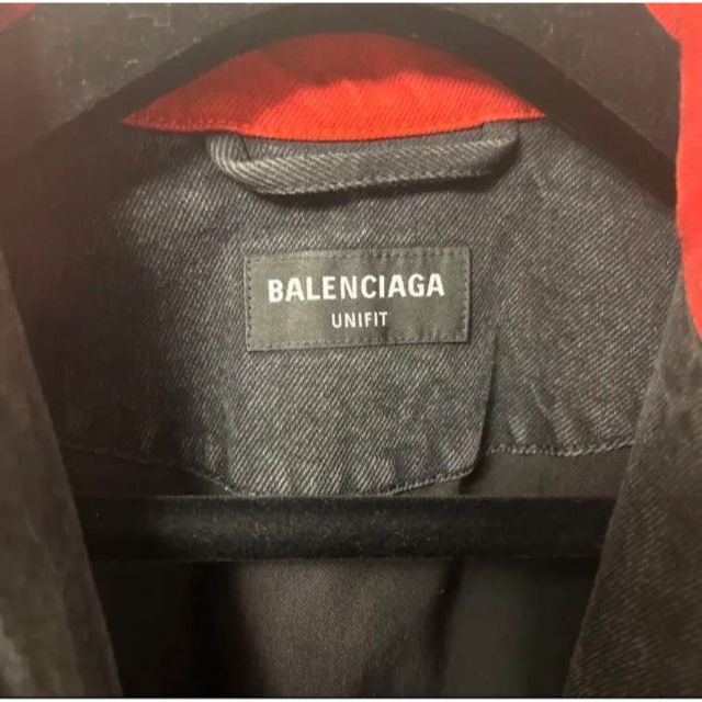 【18%OFF】 美品 BALENCIAGA デニムトラックジャケット 男女兼用 アウター 【18%OFF】 美品 BALENCIAGA デニムトラックジャケット 男女兼用 アウター