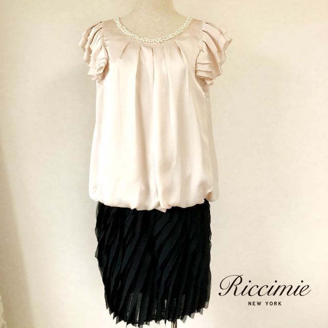 Riccimie New York(リッチミーニューヨーク)の未使用 リッチミーニューヨーク Riccimie New York ドレス ワン レディースのワンピース(ひざ丈ワンピース)の商品写真