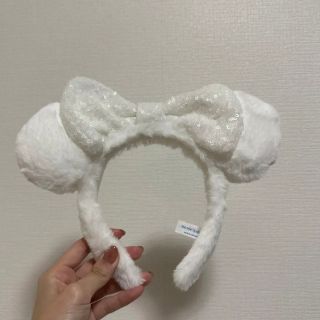 ディズニー　ミニーちゃん　白　カチューシャ(カチューシャ)