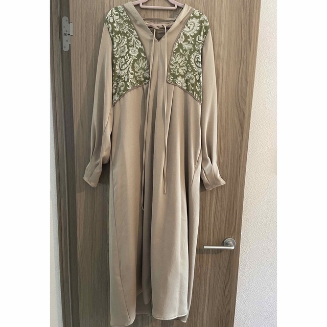 完成品 PUBLIC TOKYO レースアップジャガードワンピース 結婚式