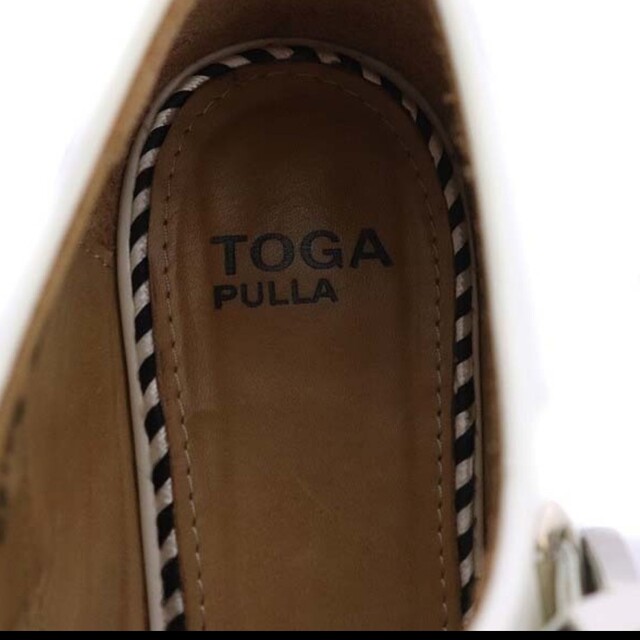 TOGA PULLA(トーガプルラ)のトーガプルラ　ドレスシューズ(ポインテッドトゥ、バックル) レディースの靴/シューズ(ローファー/革靴)の商品写真