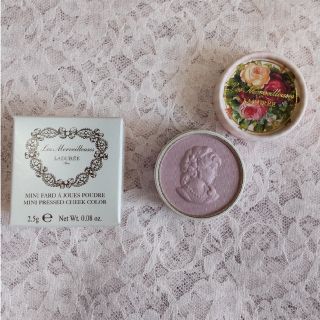 レメルヴェイユーズラデュレ(Les Merveilleuses LADUREE)のLes Merveilleuses LADURÉE ミニプレストチークカラー02(チーク)