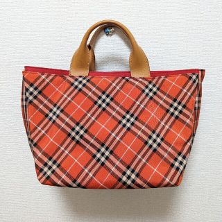 バーバリーブルーレーベル(BURBERRY BLUE LABEL)の【BURBERRY BLUE LABEL】赤 ノバチェック 手さげバッグ(トートバッグ)