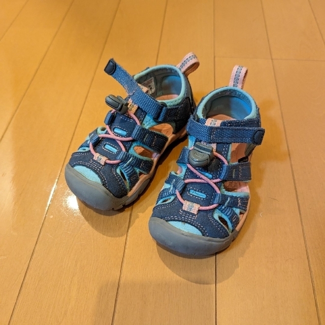 KEEN(キーン)のKEEN　サンダル　15センチ キッズ/ベビー/マタニティのキッズ靴/シューズ(15cm~)(アウトドアシューズ)の商品写真