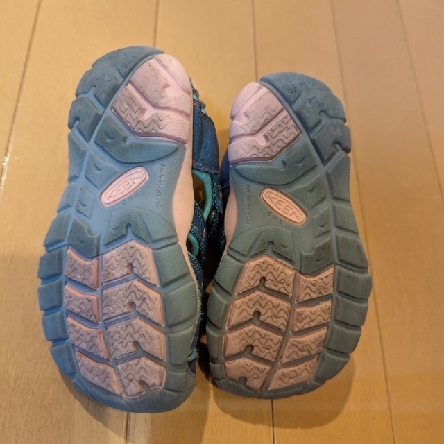 KEEN(キーン)のKEEN　サンダル　15センチ キッズ/ベビー/マタニティのキッズ靴/シューズ(15cm~)(アウトドアシューズ)の商品写真