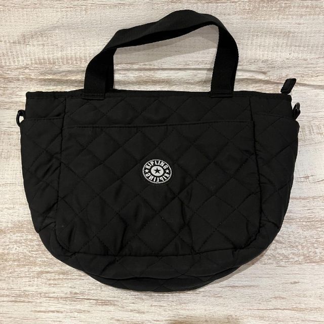 kipling(キプリング)の【新品未使用】Kipling 軽量2way キルティングバッグ レディースのバッグ(トートバッグ)の商品写真