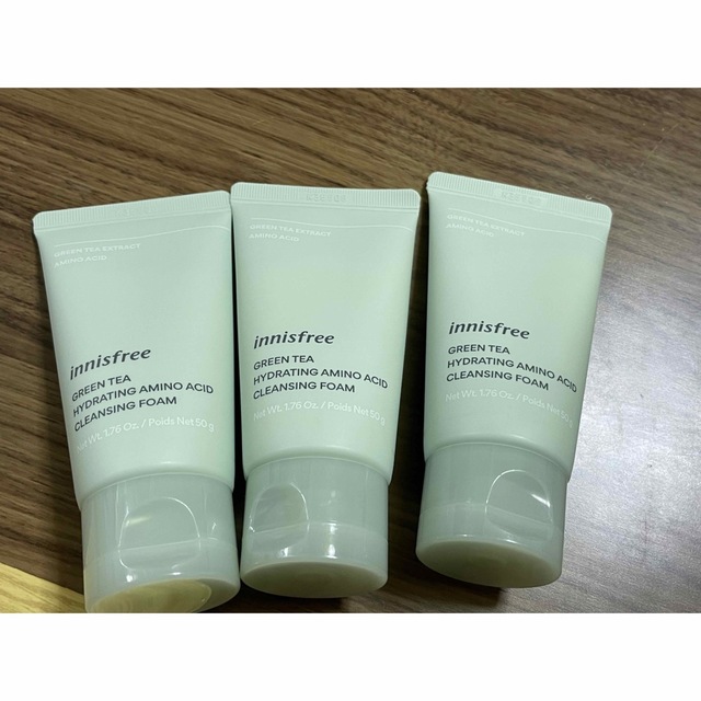 Innisfree(イニスフリー)のイニスフリーグリンティークレンザー コスメ/美容のスキンケア/基礎化粧品(洗顔料)の商品写真