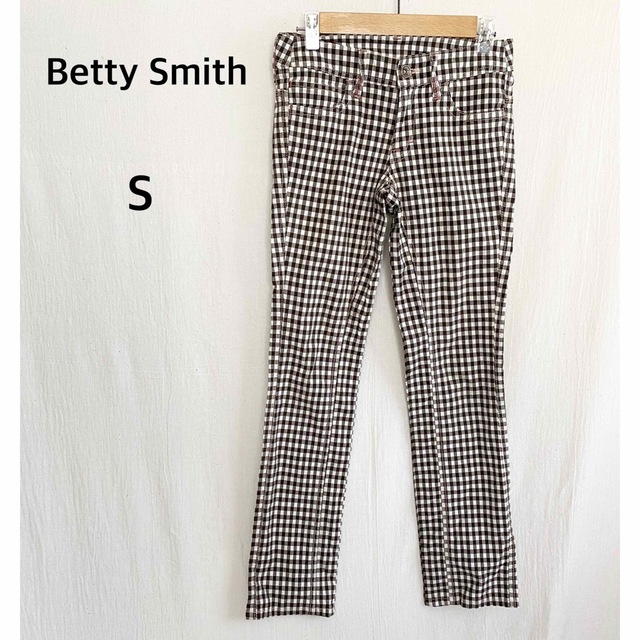 Betty Smith(ベティスミス)のBetty Smith ベティスミス　ブラウン　チェック柄　パンツ レディースのパンツ(カジュアルパンツ)の商品写真