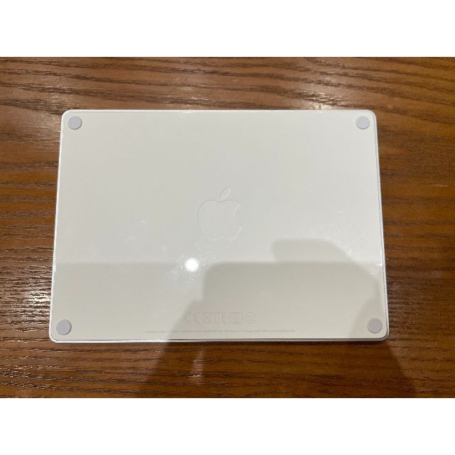 Apple(アップル)のApple Magic Trackpad2 A1535（外箱無し） スマホ/家電/カメラのPC/タブレット(PC周辺機器)の商品写真