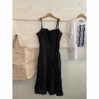 ウィークエンドマックスマーラ(Weekend Max Mara)の最終価格🖤✨🫘✨🖤Max Mara linen onepiece.(ひざ丈ワンピース)