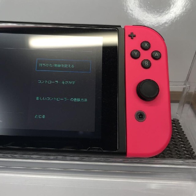 Nintendo Switch Joy-Con ピンク（右） エンタメ/ホビーのゲームソフト/ゲーム機本体(家庭用ゲーム機本体)の商品写真