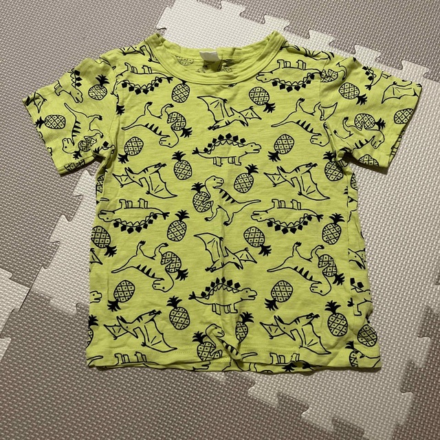 アカチャンホンポ(アカチャンホンポ)のTシャツ　男の子　120 キッズ/ベビー/マタニティのキッズ服男の子用(90cm~)(Tシャツ/カットソー)の商品写真