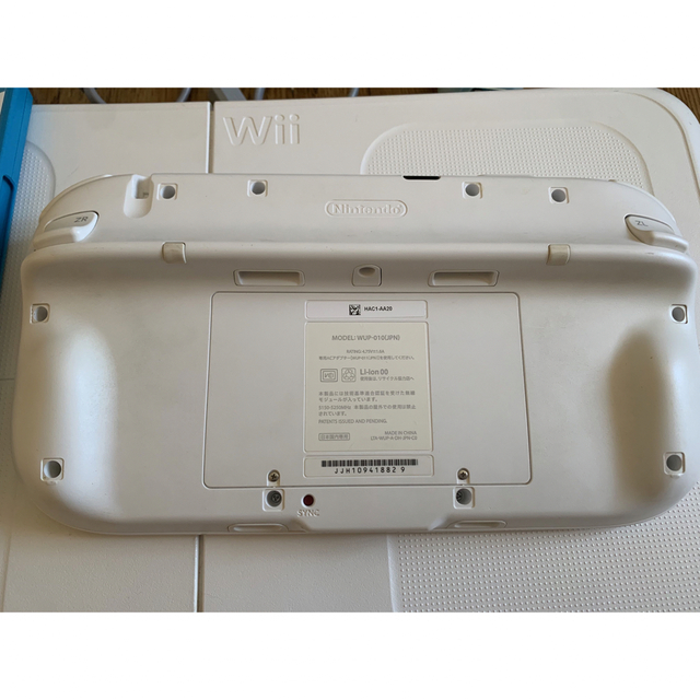 Wii U(ウィーユー)のWII U プレミアムセット Wii fit U ボート付き エンタメ/ホビーのゲームソフト/ゲーム機本体(家庭用ゲーム機本体)の商品写真