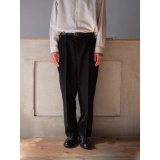 オーラリー(AURALEE)のphlannel・Pleated Trousers Black リネン・黒(スラックス)