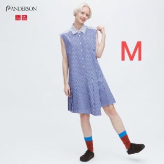 ユニクロ(UNIQLO)の【新品タグ付き】ストライプシャツワンピース　ユニクロ　JW ANDERSON M(ひざ丈ワンピース)