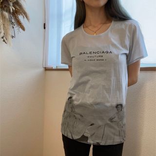 バレンシアガTシャツ　ほぼ新品　sサイズ