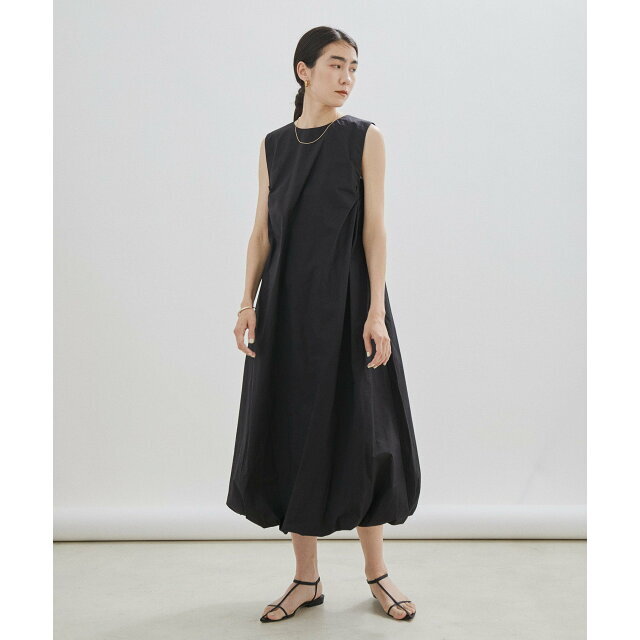 【ブラック(01)】【WEB限定】【洗える】ヘムバルーンキャザーワンピース 1