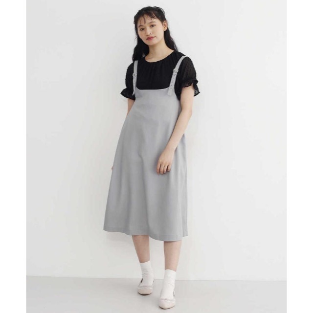 merlot(メルロー)の新品 merlot(メルロー) ドット柄シフォンシャーリングブラウ ブラウス レディースのトップス(シャツ/ブラウス(半袖/袖なし))の商品写真