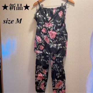 新品★ブラック地花柄★パジャマ★ナイトウエア★ホームウエア★M(パジャマ)