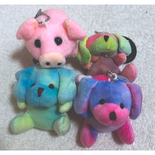 アニマル　キーチェーン  ドッグ　３種類　ブタ エンタメ/ホビーのおもちゃ/ぬいぐるみ(キャラクターグッズ)の商品写真