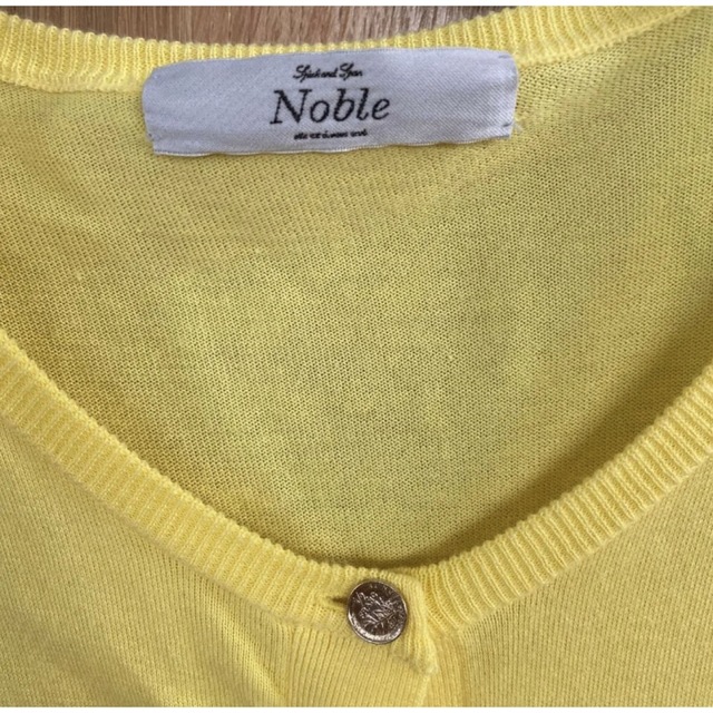 Spick and Span Noble(スピックアンドスパンノーブル)のスピックアンドスパン　ノーブル　カーディガン　フリーサイズ　黄色　イエロー レディースのトップス(カーディガン)の商品写真