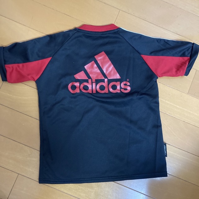 adidas(アディダス)のadidas サッカーウェア110 キッズ/ベビー/マタニティのキッズ服男の子用(90cm~)(Tシャツ/カットソー)の商品写真