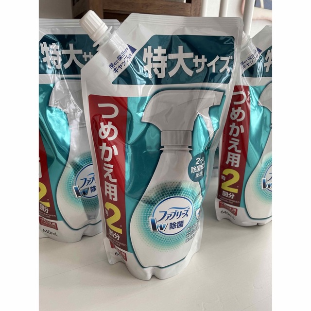 P&G(ピーアンドジー)の☆ファブリーズ•つめかえ用（640ml）•8パック☆ インテリア/住まい/日用品のインテリア/住まい/日用品 その他(その他)の商品写真