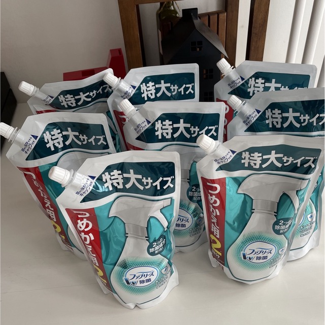 P&G(ピーアンドジー)の☆ファブリーズ•つめかえ用（640ml）•8パック☆ インテリア/住まい/日用品のインテリア/住まい/日用品 その他(その他)の商品写真