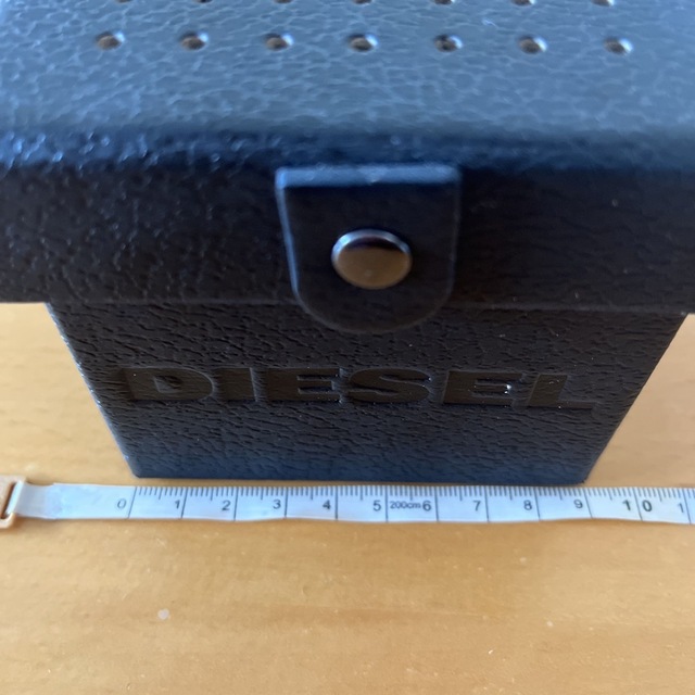 DIESEL(ディーゼル)のdiesel 空箱 メンズの時計(腕時計(アナログ))の商品写真