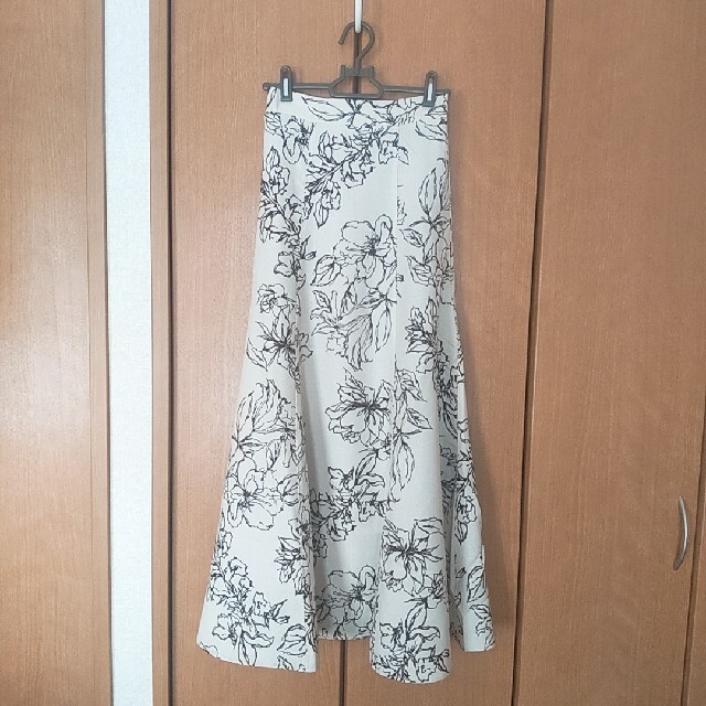 花柄フレアスカート　[dh1226] レディースのスカート(ロングスカート)の商品写真