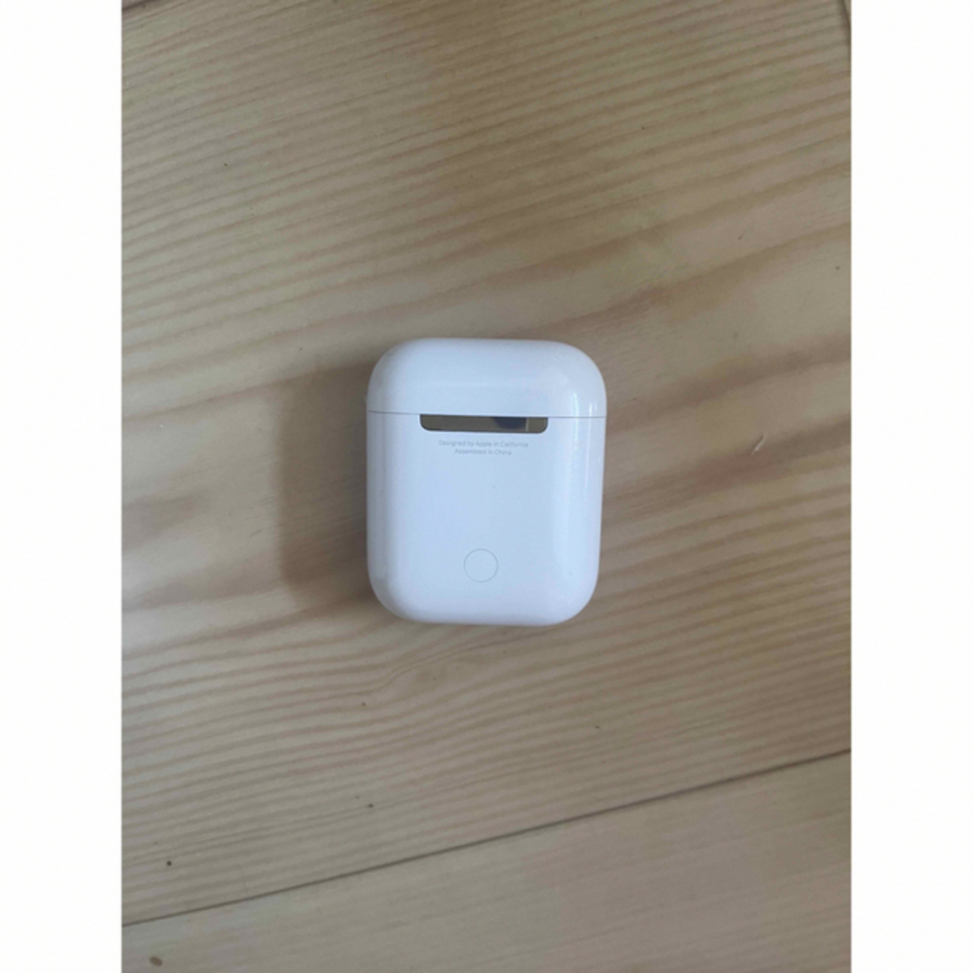 Apple(アップル)のAPPLE AirPods 第2世代 スマホ/家電/カメラのオーディオ機器(ヘッドフォン/イヤフォン)の商品写真