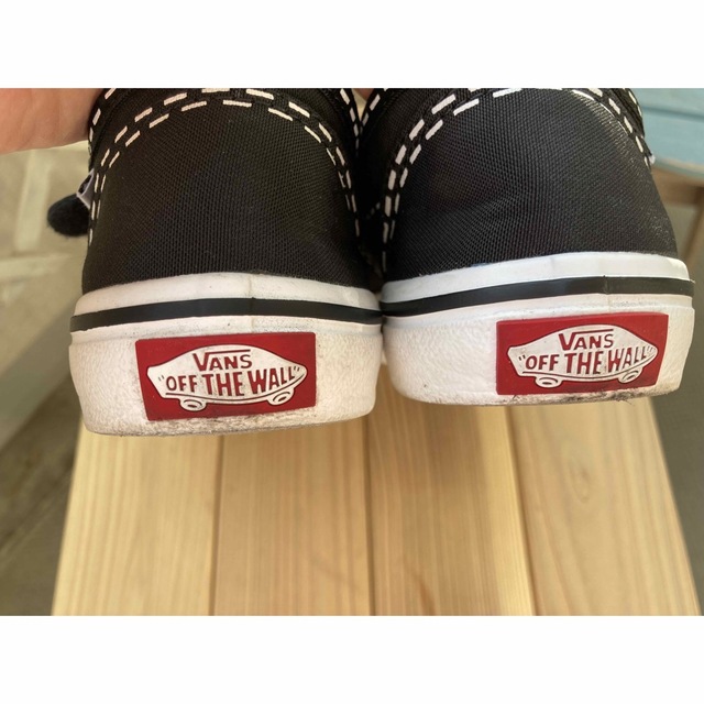 VANS(ヴァンズ)の【VANS】キッズキャンバス地スニーカー２２センチ キッズ/ベビー/マタニティのキッズ靴/シューズ(15cm~)(スニーカー)の商品写真