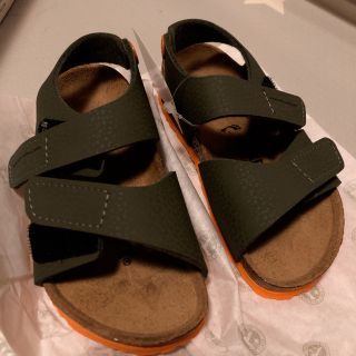 ビルケンシュトック(BIRKENSTOCK)のBIRKENSTOCK  サンダル　15cm 新品(サンダル)