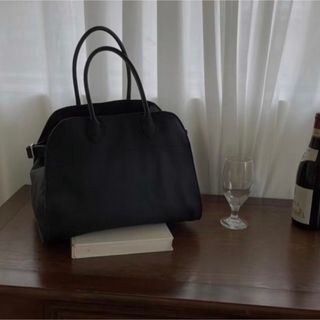 ザロウ(THE ROW)のハイクオリティ 高級本革 ボストンバッグ 大容量 BAG 牛革(ボストンバッグ)