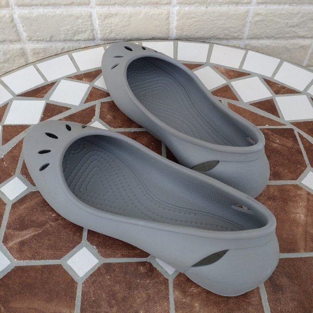 crocs(クロックス)のクロックス　アイコニック　コンフォート レディースの靴/シューズ(サンダル)の商品写真