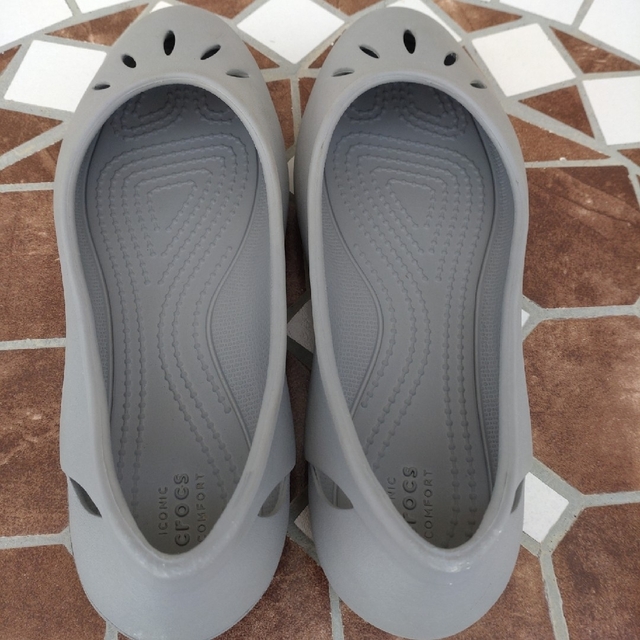 crocs(クロックス)のクロックス　アイコニック　コンフォート レディースの靴/シューズ(サンダル)の商品写真