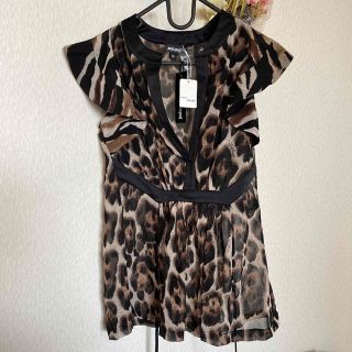 ジャストカヴァリ(Just Cavalli)の♡本日限定お値下♡ジャストカヴァリ ヒョウ柄 フリル トップス 38♡新品未使用(シャツ/ブラウス(半袖/袖なし))