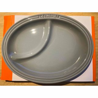 ルクルーゼ(LE CREUSET)の【新品・未使用】ル・クルーゼ　オーバルプレート マルチグレイ(食器)