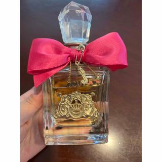 ジューシークチュール(Juicy Couture)の【⭐︎様】ジューシークチュール　ビバラジューシー　香水　100ml(香水(女性用))