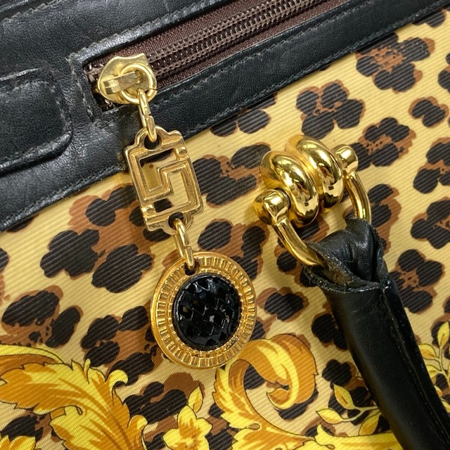 ヴェルサーチ VERSACE レオパード 豹柄 ヒョウ ショルダーバッグ トートバッグ 肩掛け フラップあり ヴィンテージ ハンドバッグ PVC/レザー イエロー