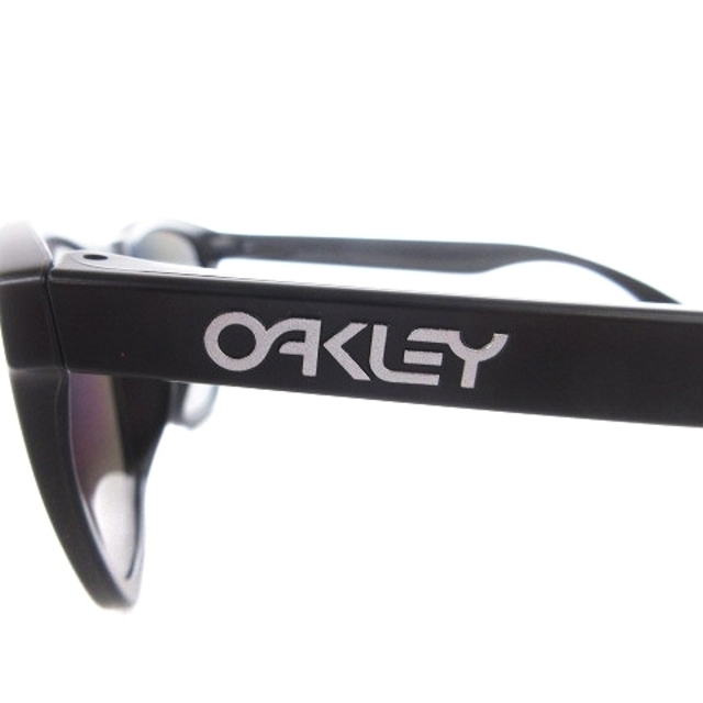 Oakley(オークリー)のオークリー Frogskins プリズムレンズ サングラス ウェリントン 黒 メンズのファッション小物(サングラス/メガネ)の商品写真