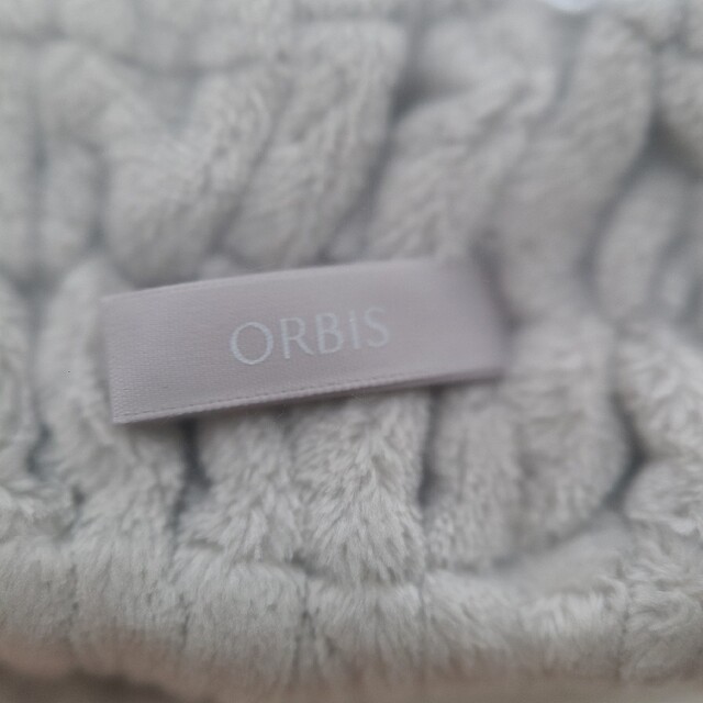 ORBIS(オルビス)のORBIS　グレー　シンプル　ヘアバンド レディースのヘアアクセサリー(ヘアゴム/シュシュ)の商品写真